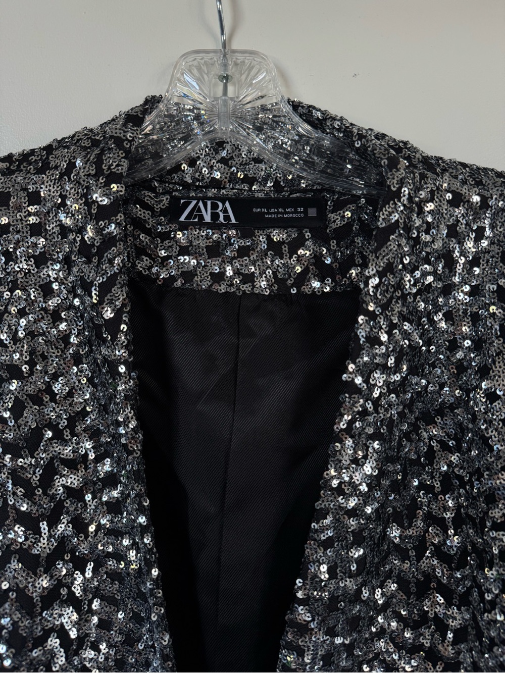 ZARA Sequin Blazer (XL) - Picture 5 of 9